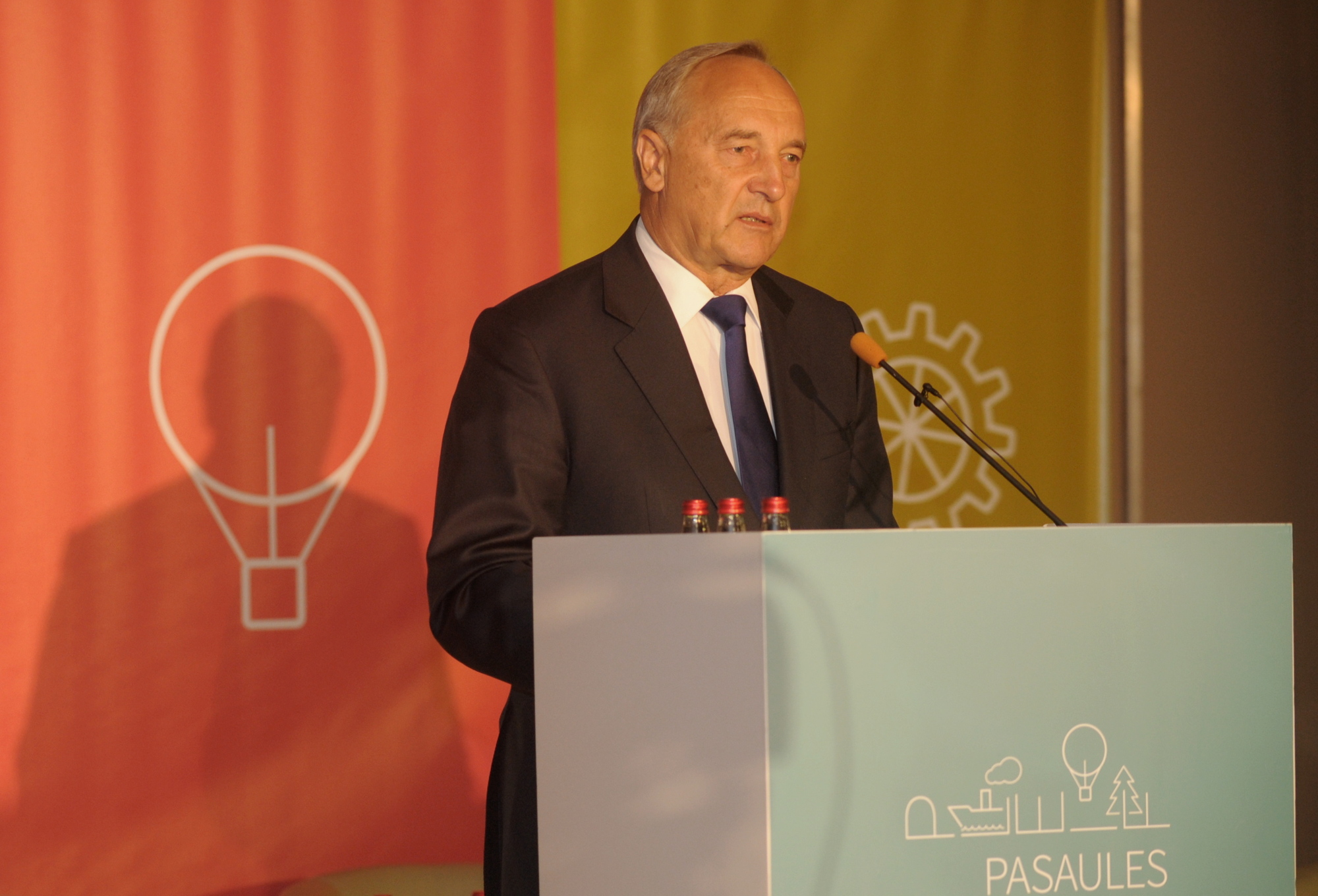 WLEIF 2013